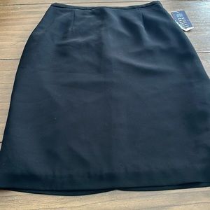 New Hilliard & Hanson skirt size 10*